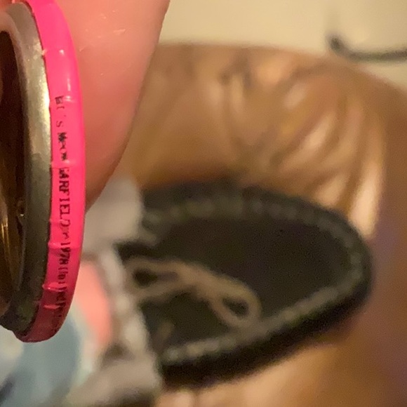 2 Novelty Button Pins & 1 Mini Garfield - Picture 9 of 16